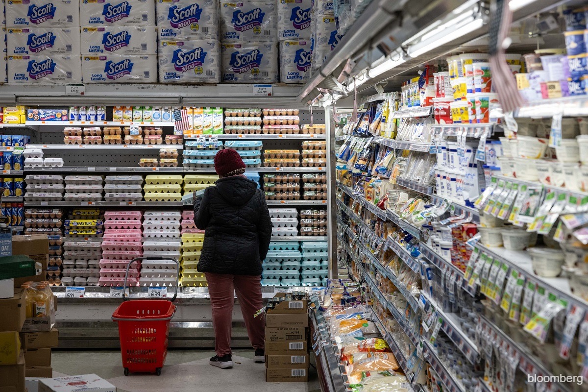 US consumer spending increases solidly in October and November